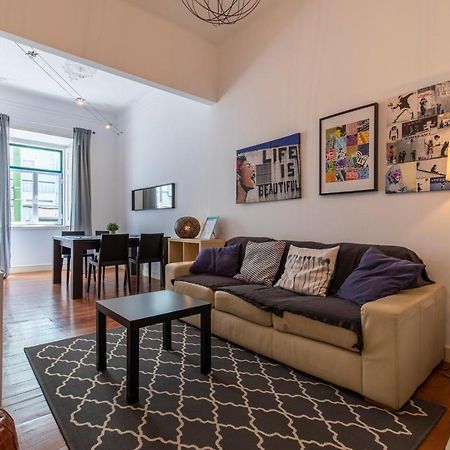 Typical 2Bdr Apartment In Lisbon By Lovelystay ภายนอก รูปภาพ