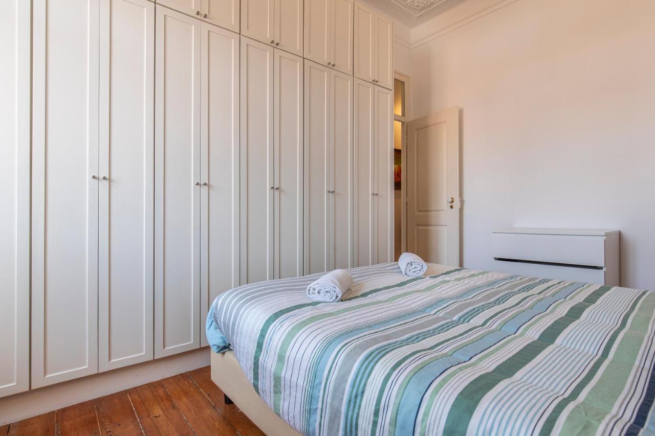 Typical 2Bdr Apartment In Lisbon By Lovelystay ภายนอก รูปภาพ