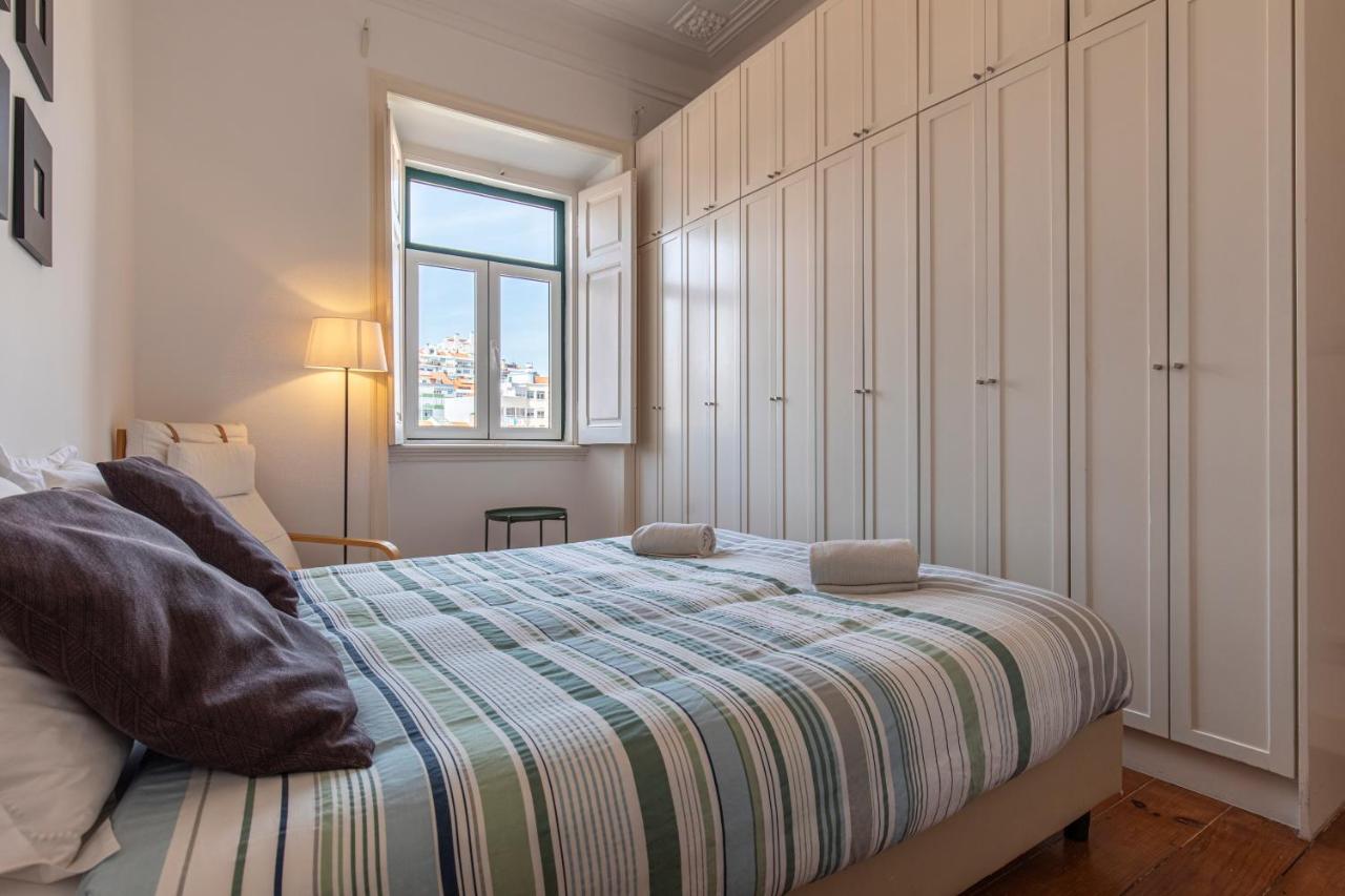 Typical 2Bdr Apartment In Lisbon By Lovelystay ภายนอก รูปภาพ