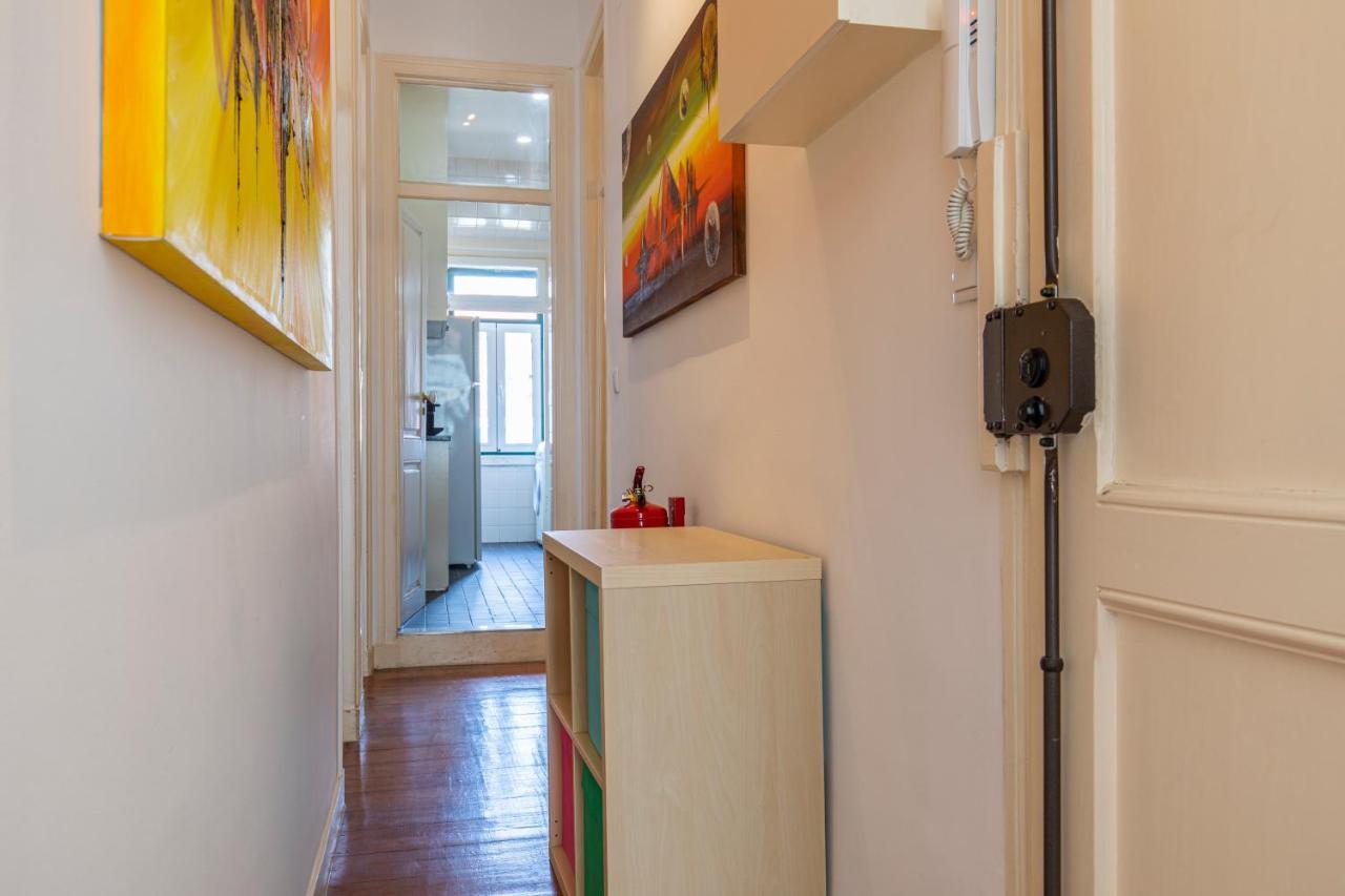 Typical 2Bdr Apartment In Lisbon By Lovelystay ภายนอก รูปภาพ