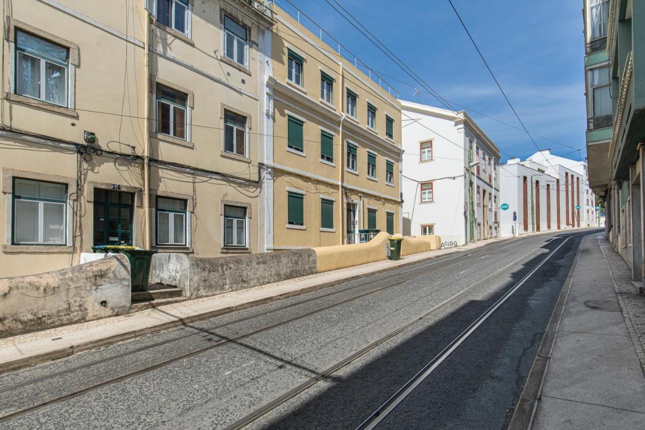 Typical 2Bdr Apartment In Lisbon By Lovelystay ภายนอก รูปภาพ