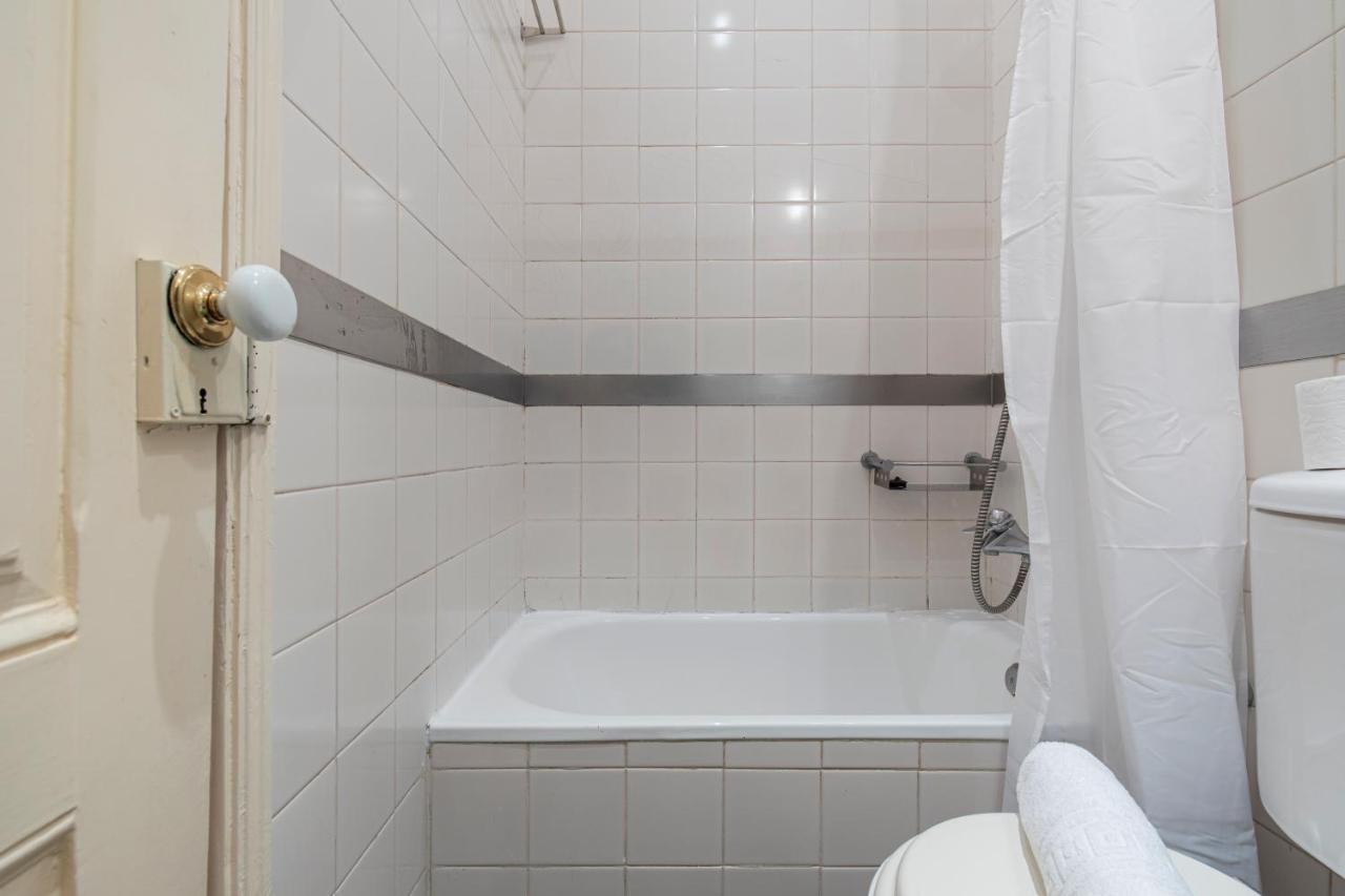Typical 2Bdr Apartment In Lisbon By Lovelystay ภายนอก รูปภาพ